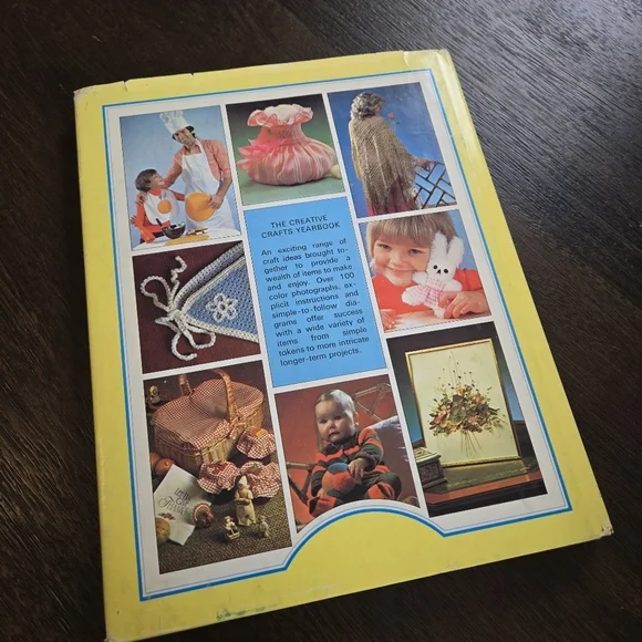 The Creative Crafts Yearbook 1979 Yellow Hardcover Vintage Book - Picture 3 of 7